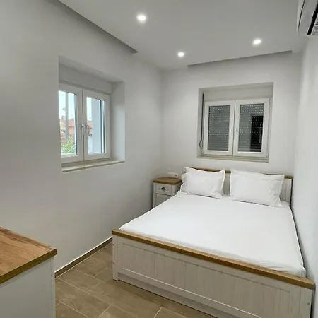 Andrea'S Luxury Apartments In Nea Fokaia Exterior photo