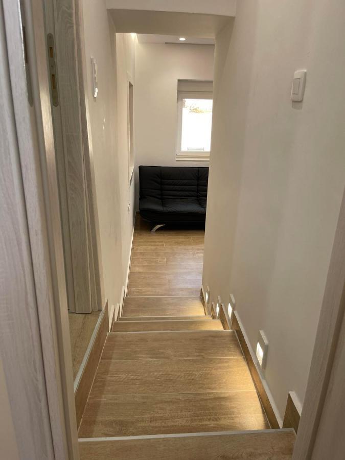 Andrea's Luxury In Apartment Nea Fokea