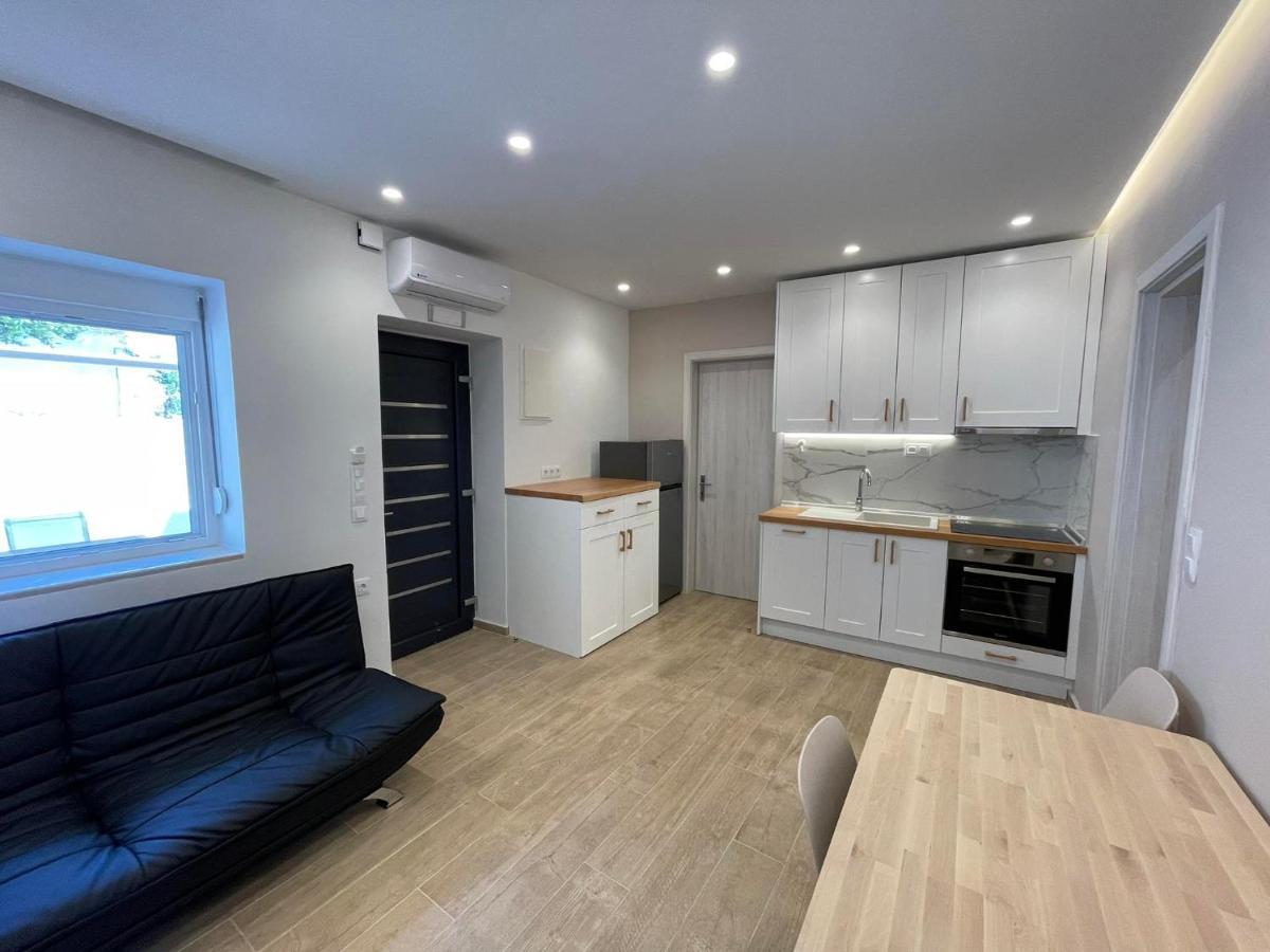 Andrea's Luxury In Apartment