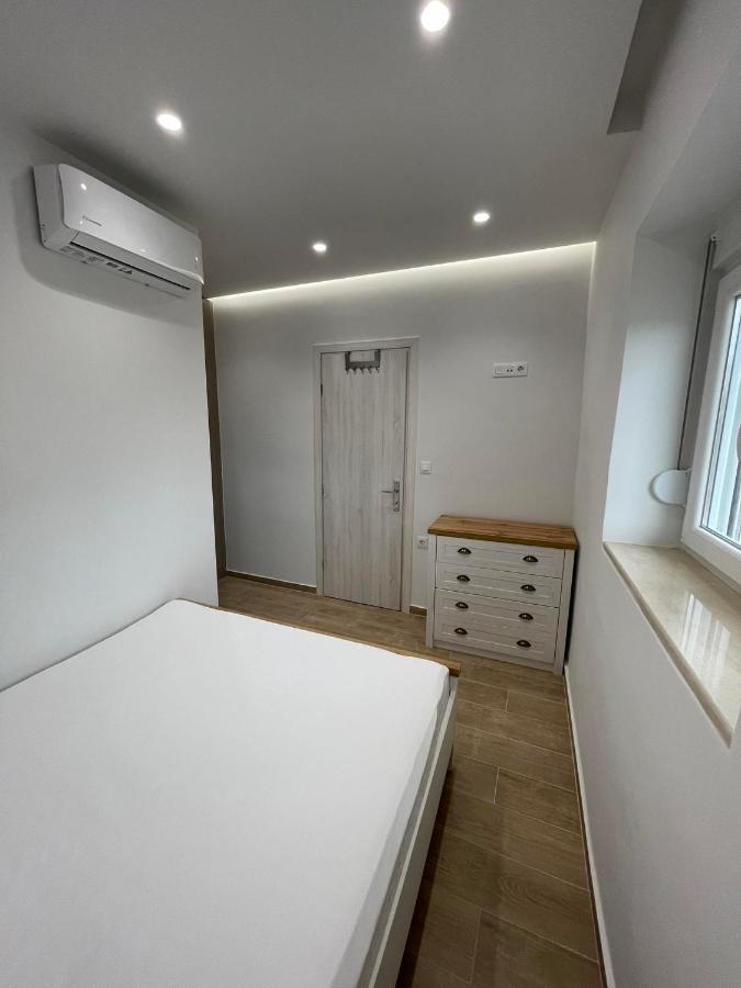 Andrea's Luxury In Apartment